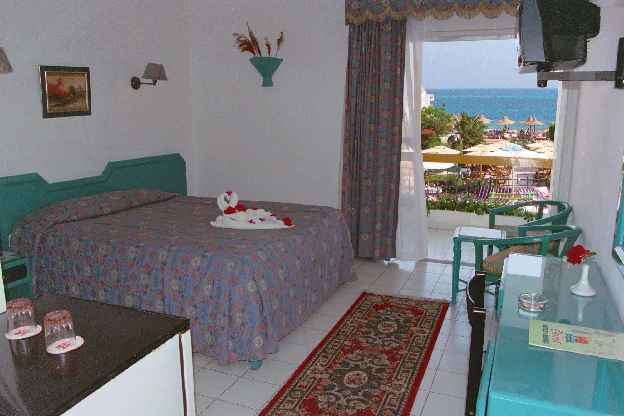 Beirut Hotel Hurghada Quarto foto